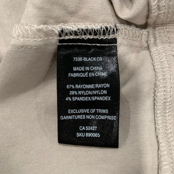 Lily, Morgan, size 1X, taupe capris - Picture 11 of 11